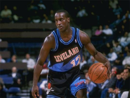 相比之下 相比之下