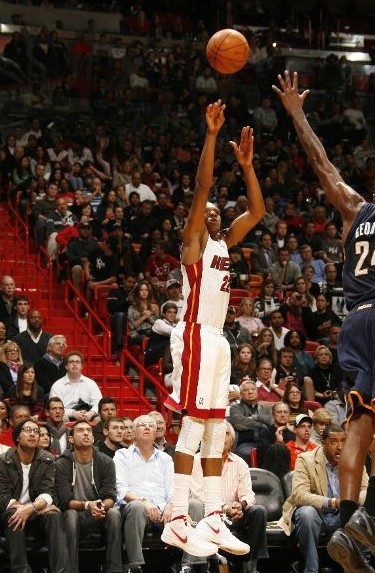 防线紧密 防线紧密