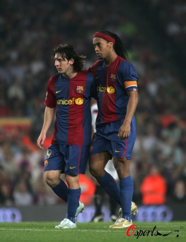 汤普森依旧 汤普森依旧